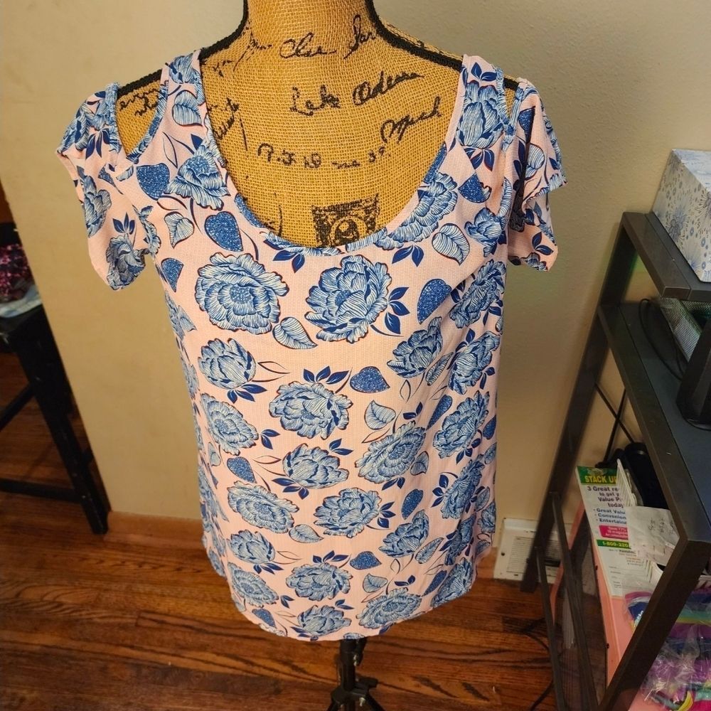 Kut From The Kloth Pink Cold Shoulder Short Sleeve Scoop Neck Floral Blouse S